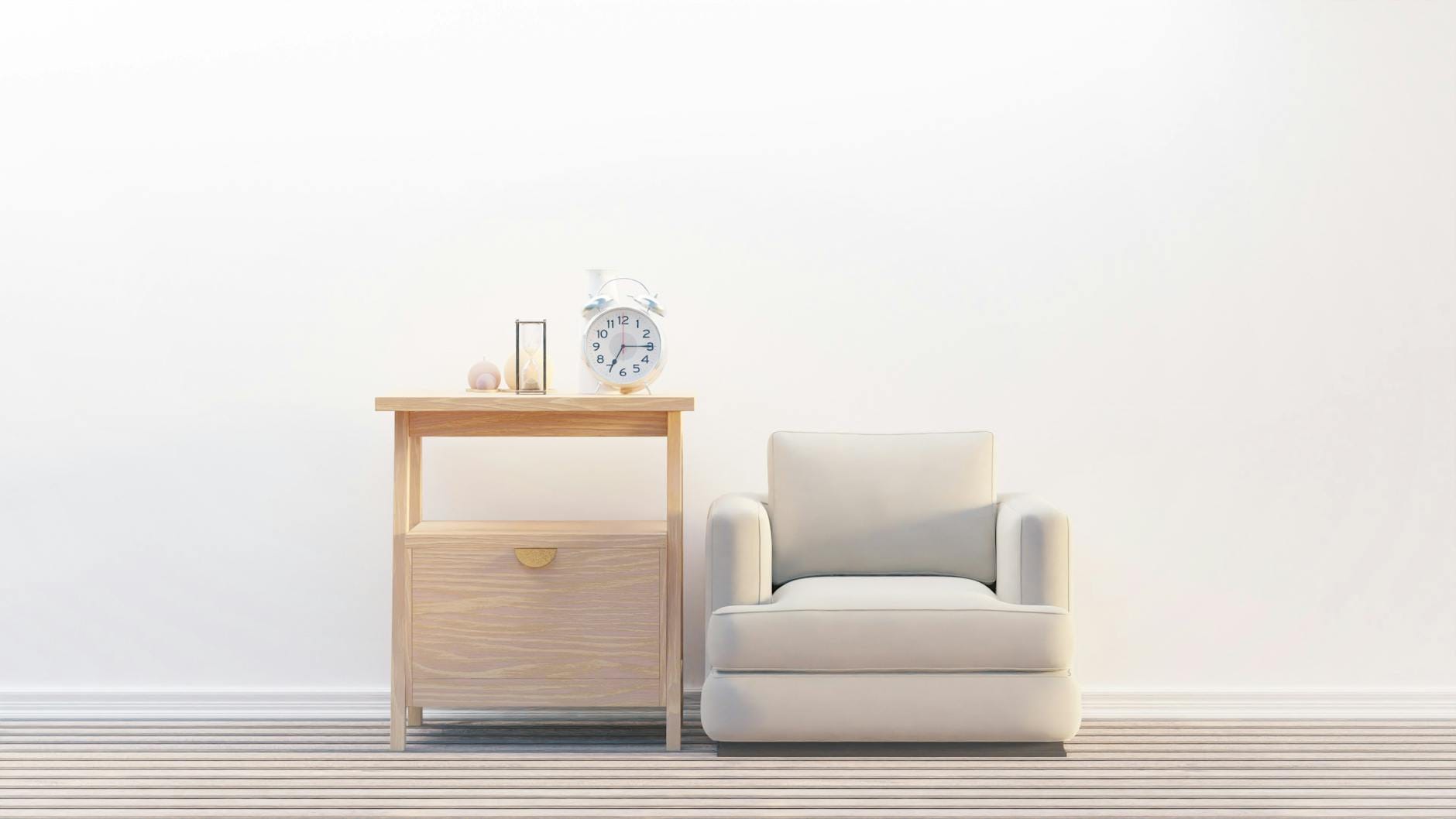 Minimalistyczny salon z sofą i stolikiem z eleganckim zegarem